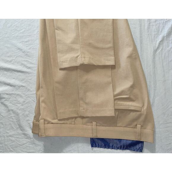 Ralph Lauren Flex Waist Flat Front Washable Tech Dress Pants. Beige, Men's 33X30 - Picture 3 of 9